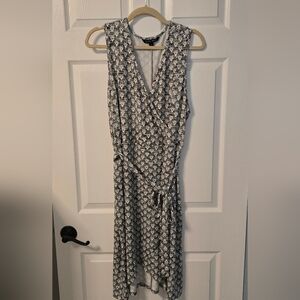 Women's sleeveless dress